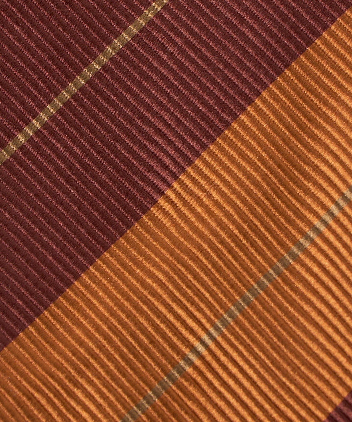 13346000077-d07.jpg