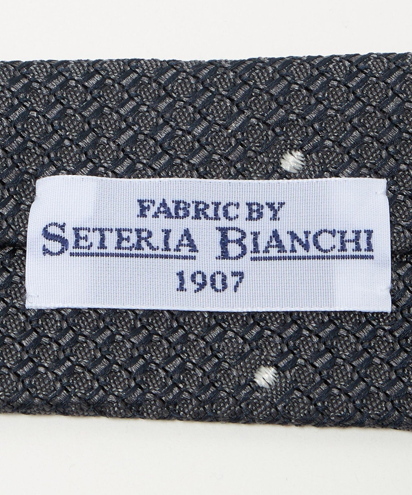 13346000093-d05.jpg