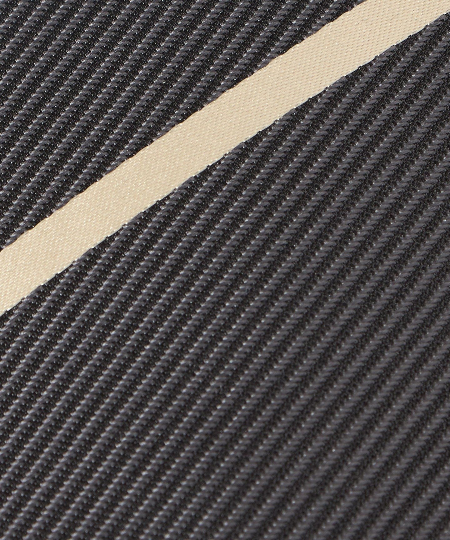 13346000146-d06.jpg