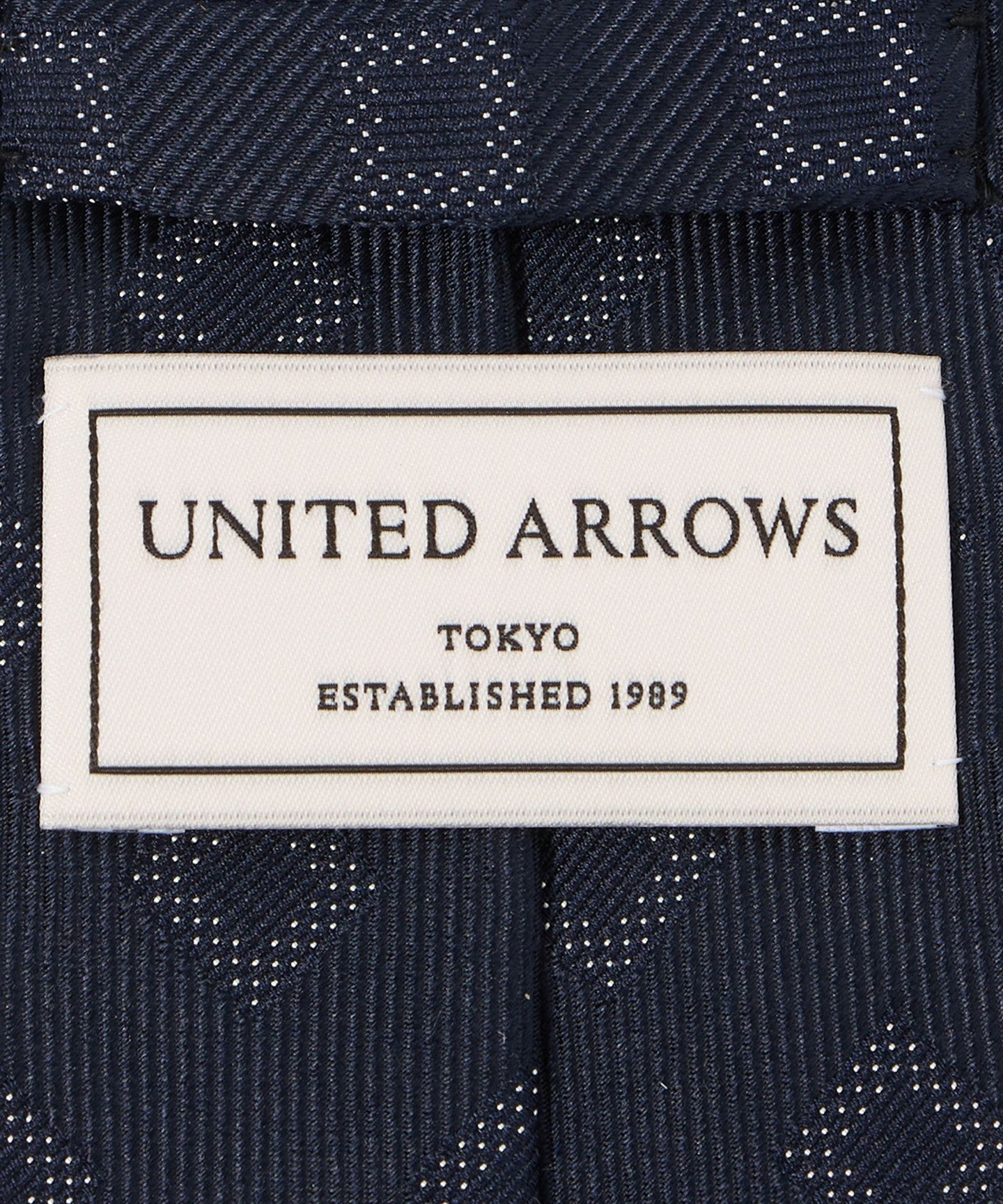 13346000155-d04.jpg