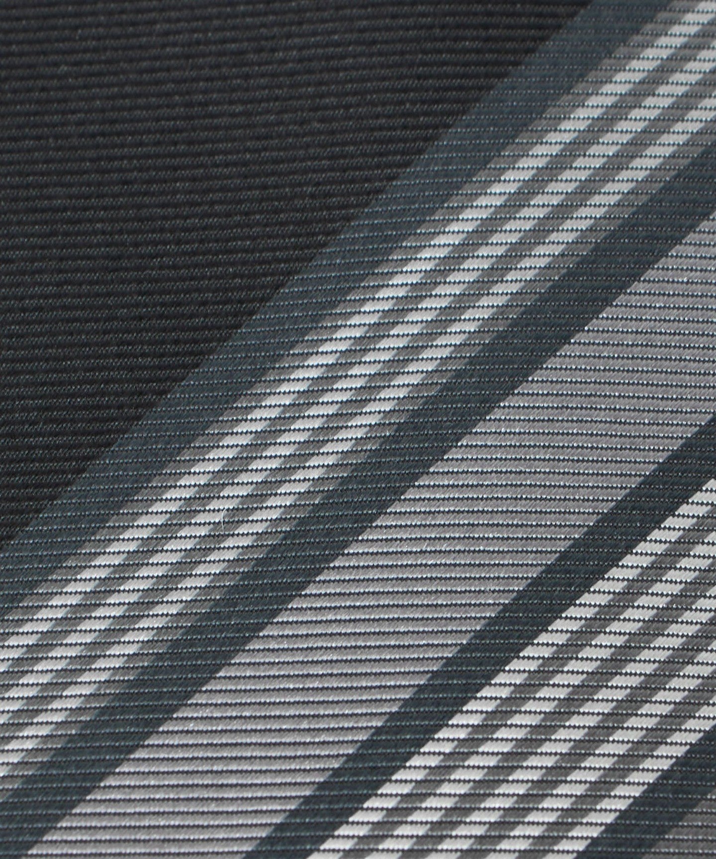 13346000189-d03.jpg