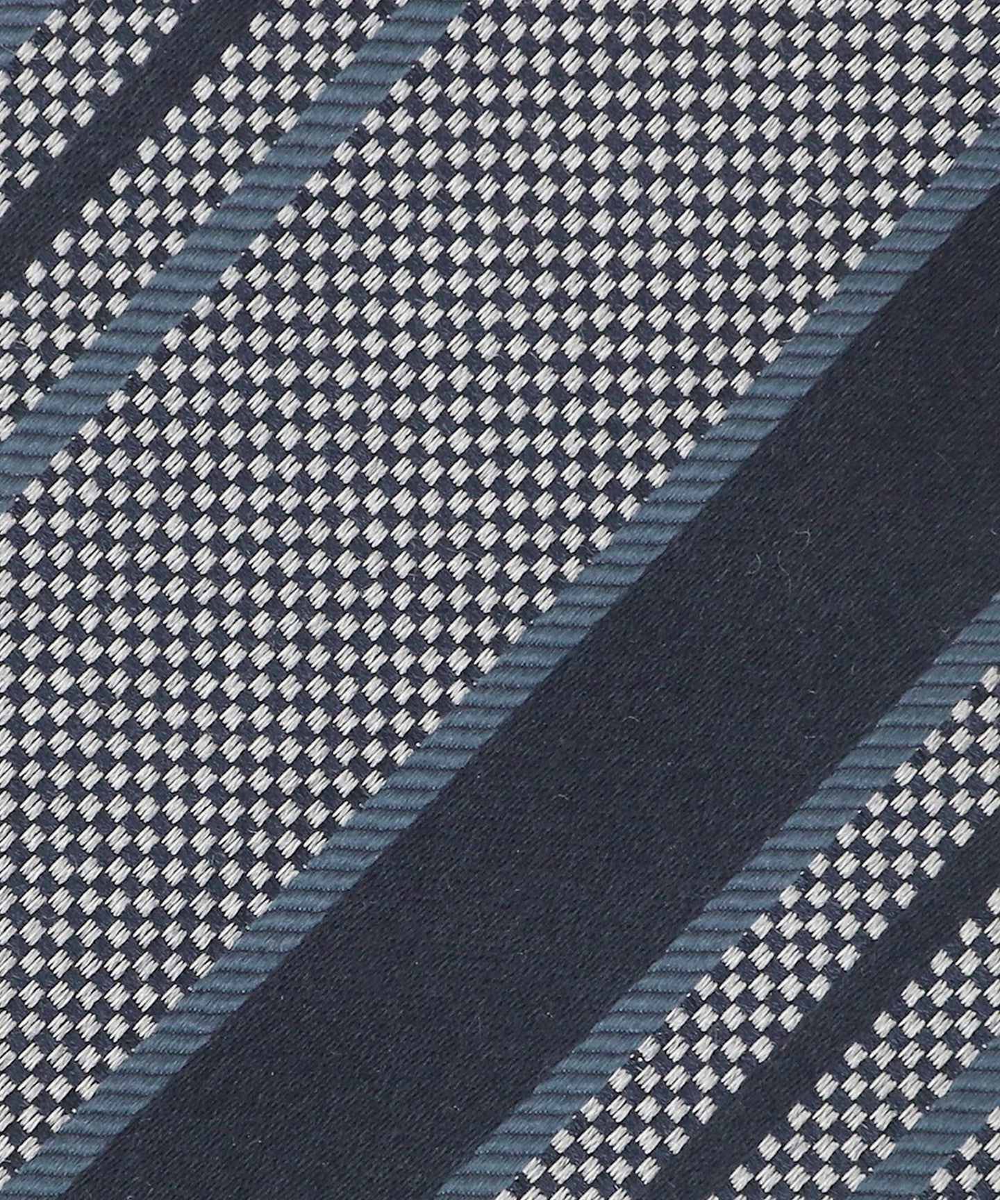 13346000222-d03.jpg