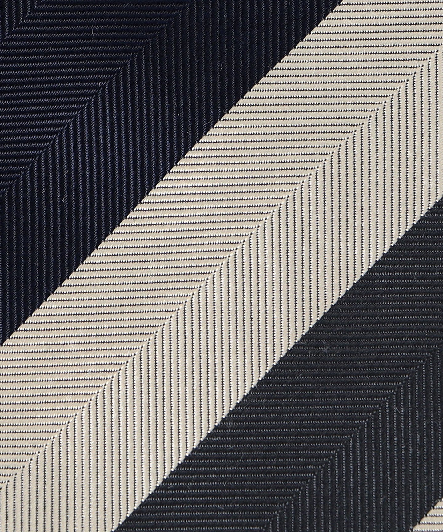13346990838-d03.jpg