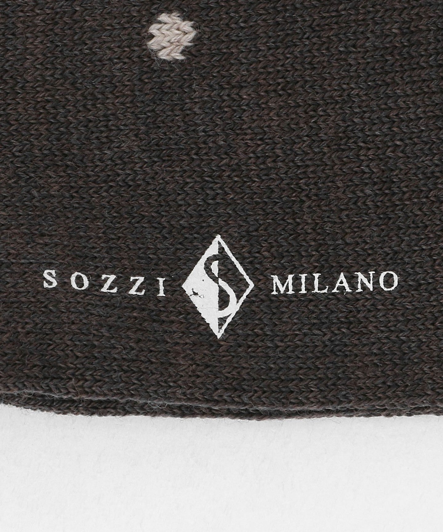 13353000001-d02.jpg