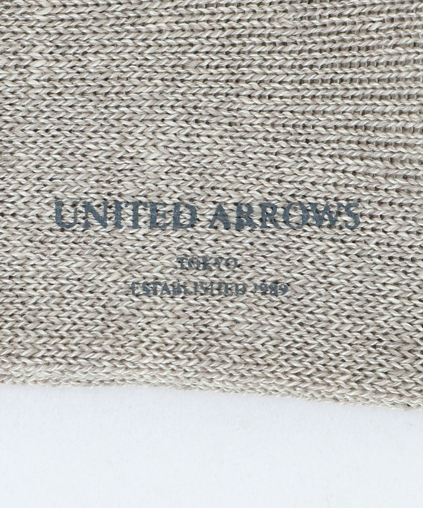 13356000012-d07.jpg