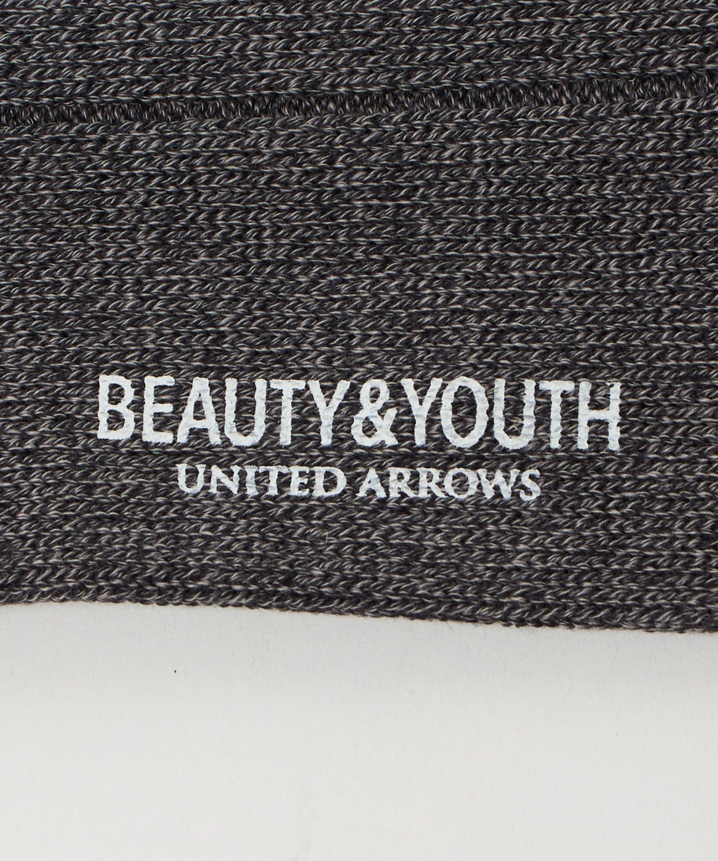 14356000021-d06.jpg