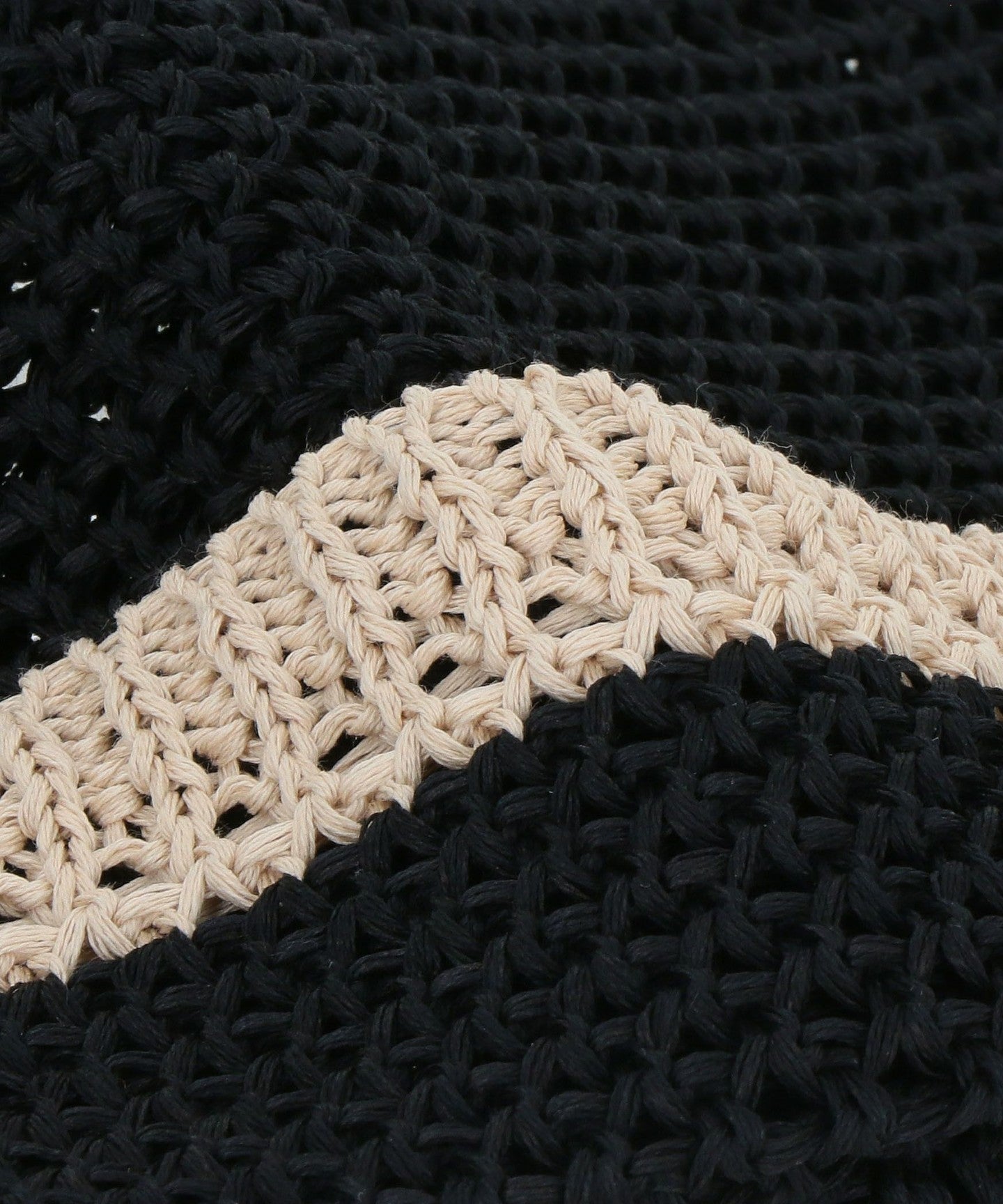 14385000048-d06.jpg