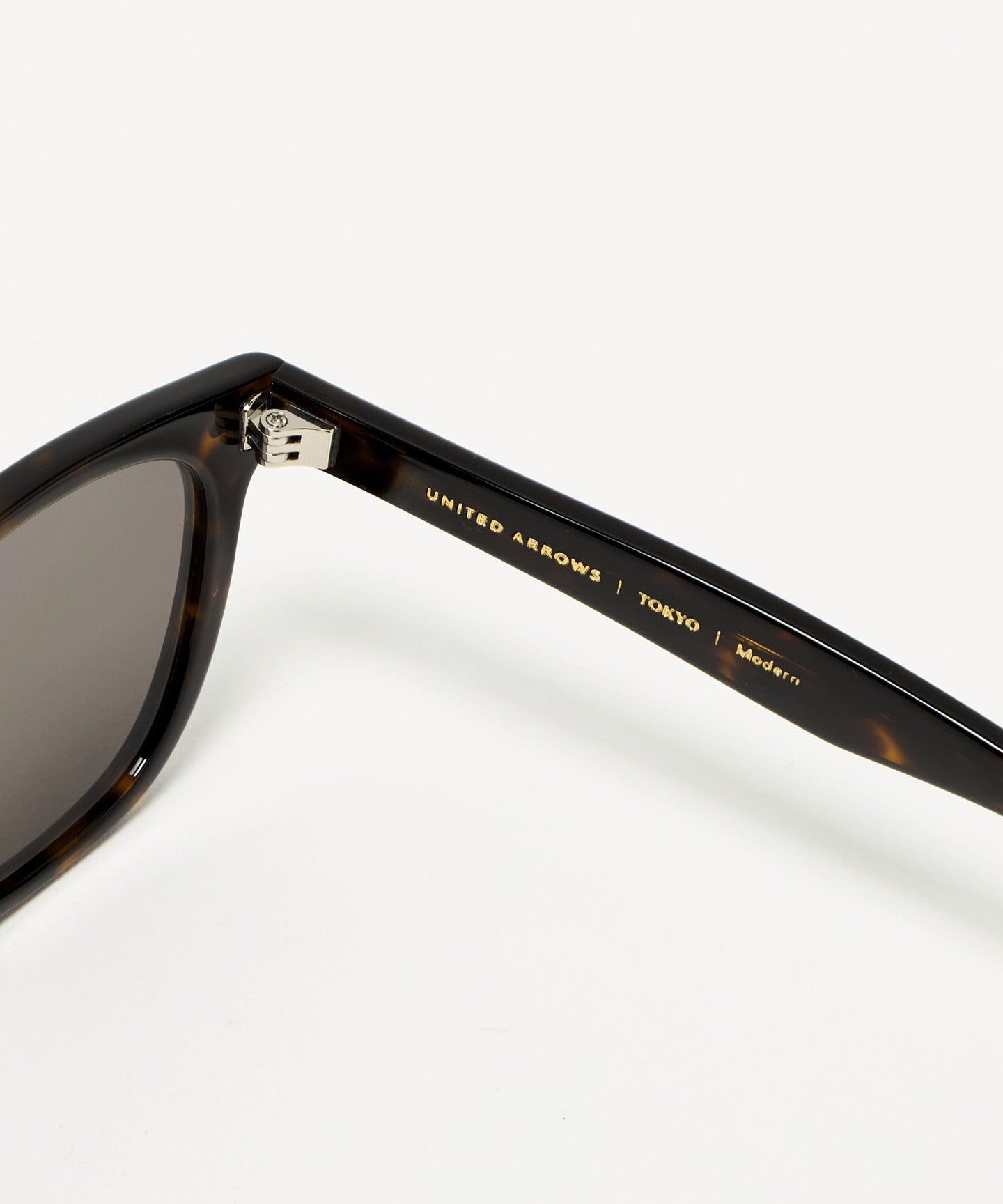 Exclusive] [ KANEKO OPTICAL (Kaneko Optical)] Modern Sunglasses