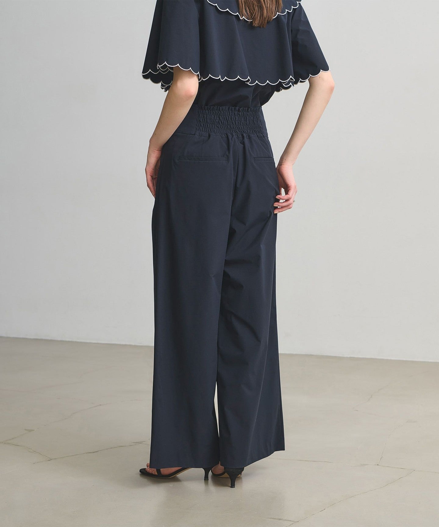 15141990008-d01.jpg