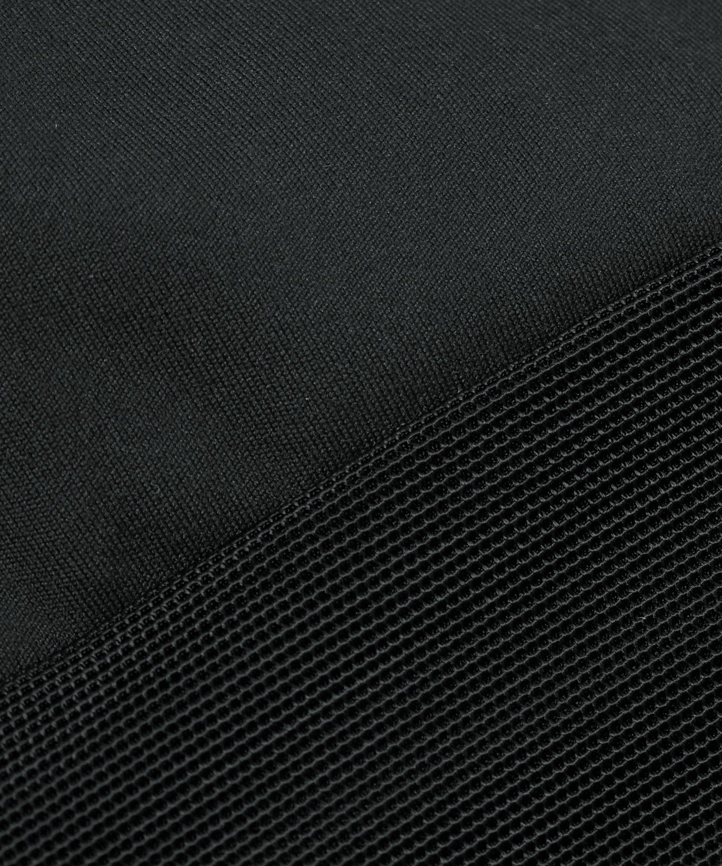 15836000000-d10.jpg