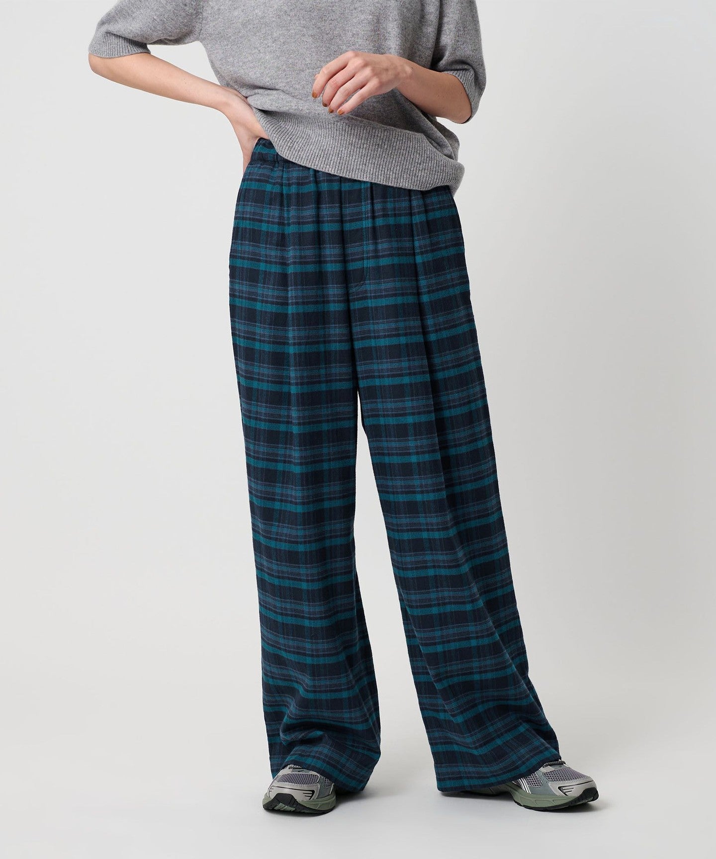 16141056613-d05.jpg