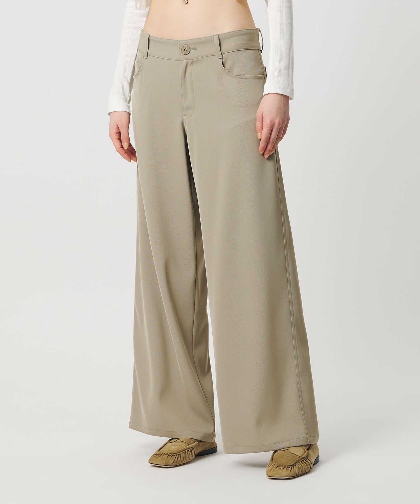 16142000024-d01.jpg