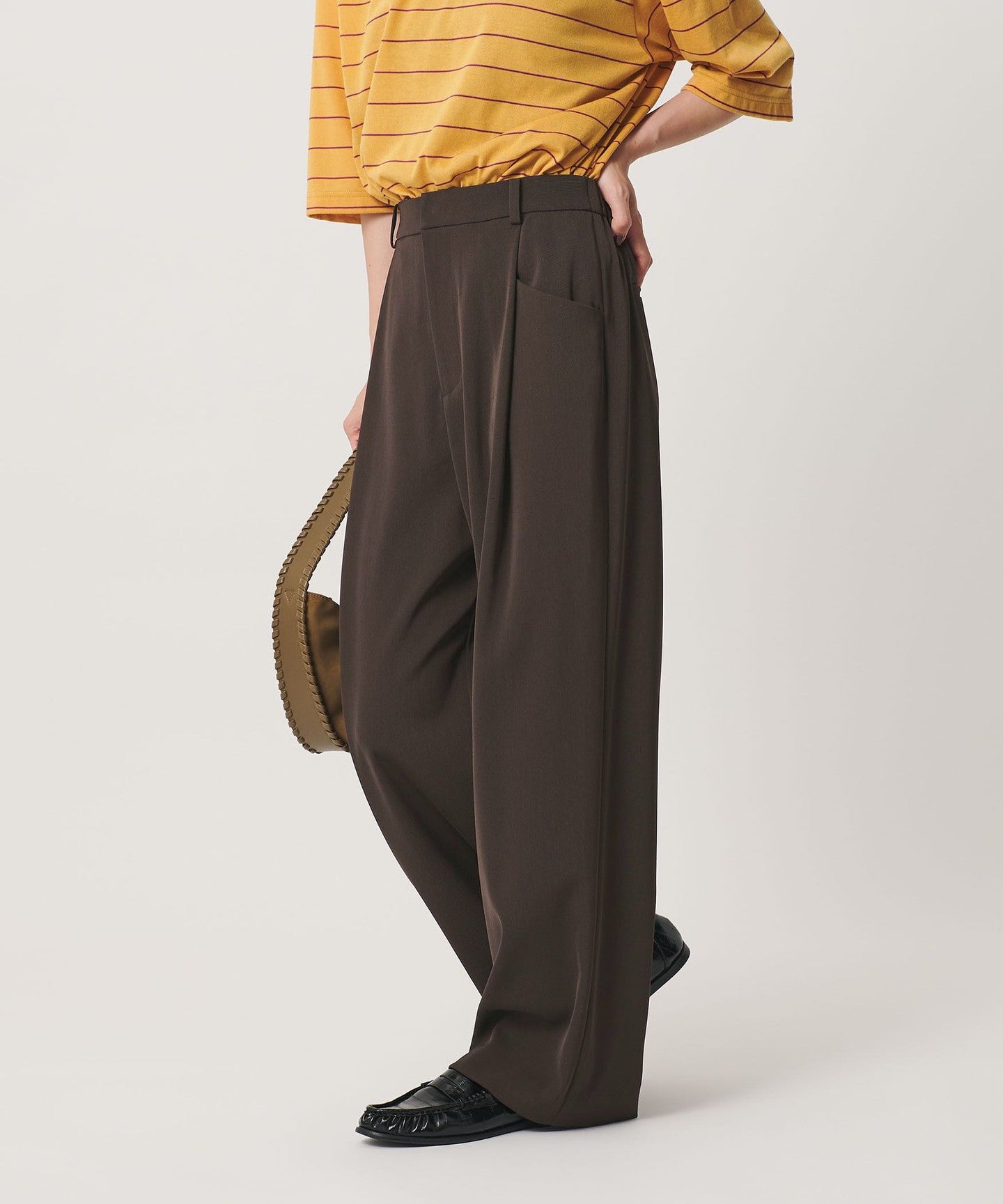 16142000031-d11.jpg