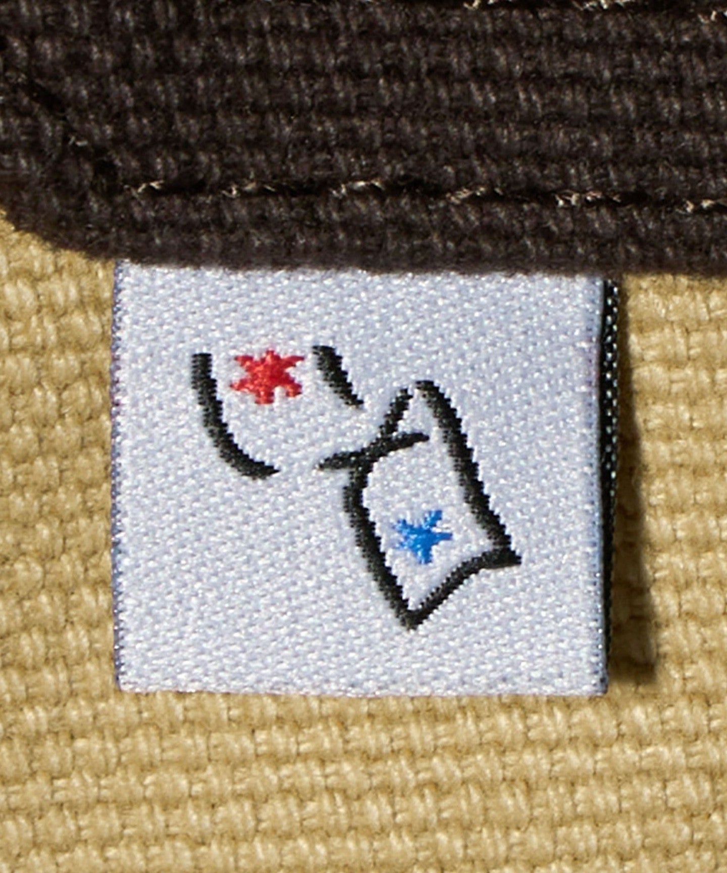 16144000023-d10.jpg