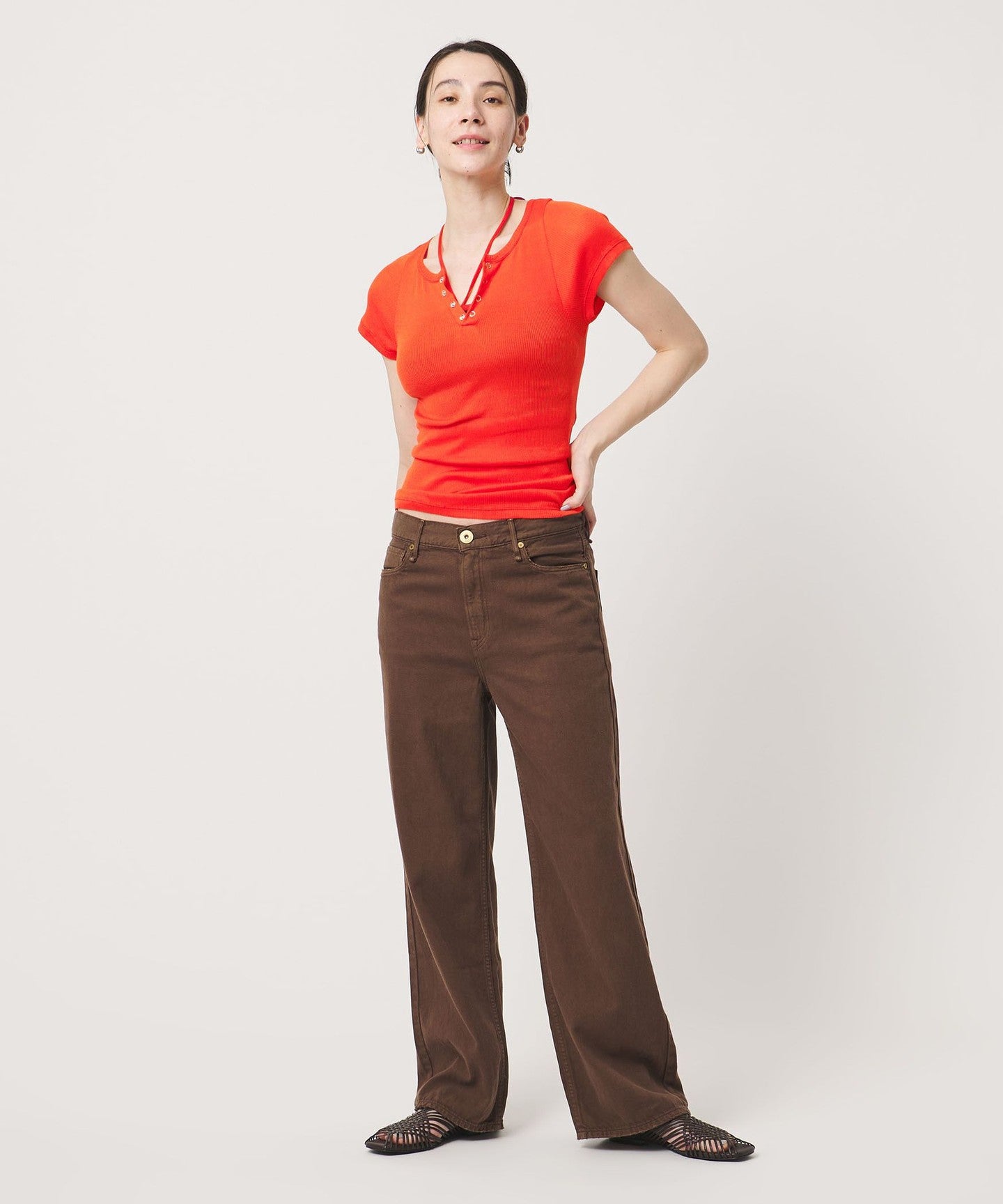 16174000034-d05.jpg