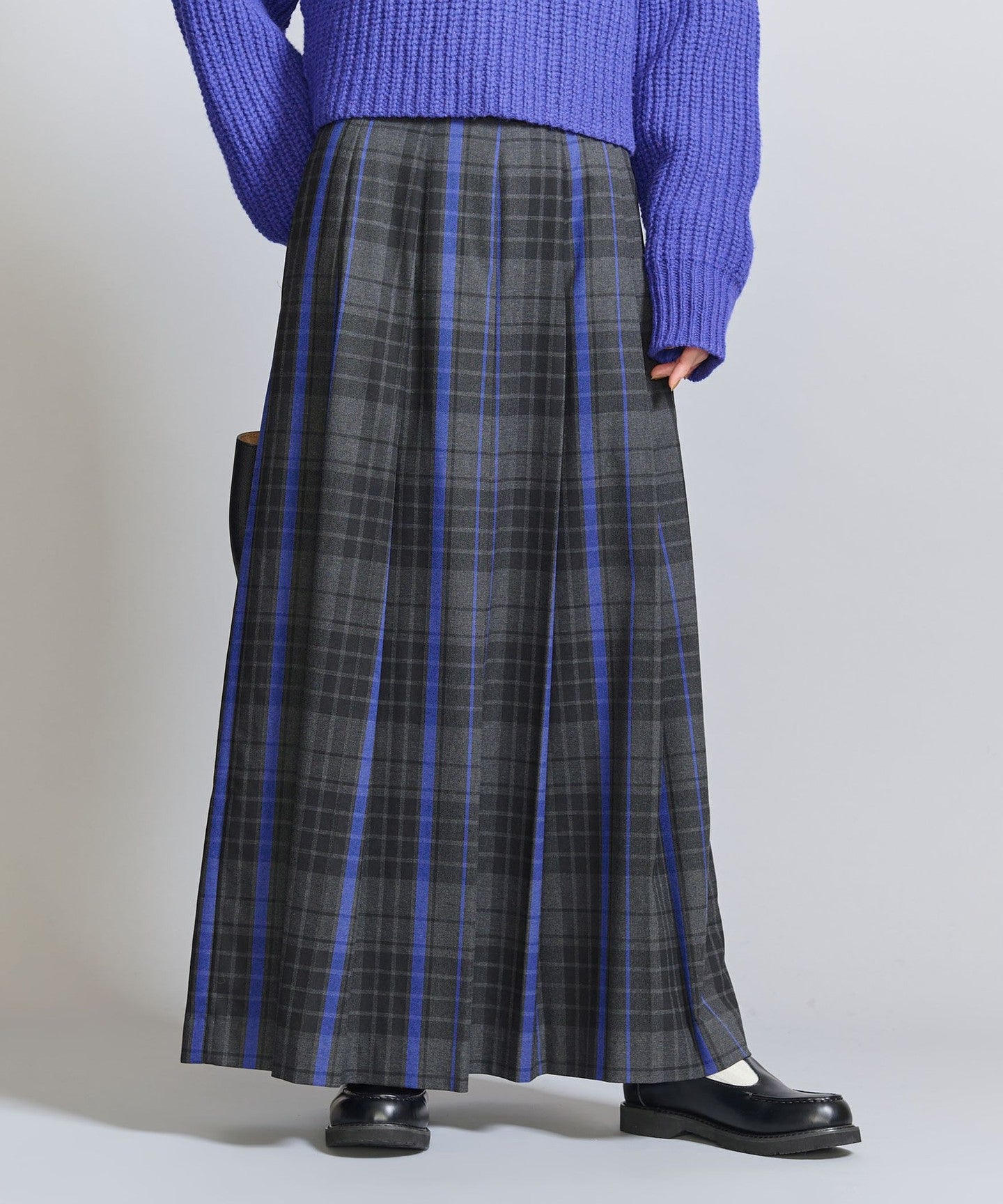 16241993910-19.jpg