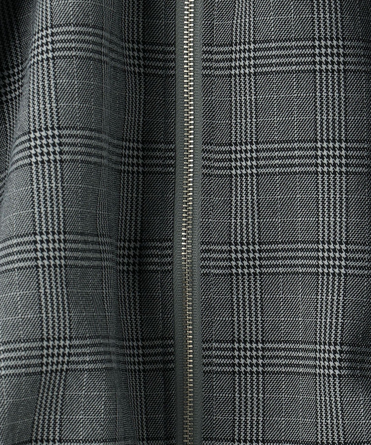 16256992450-d20.jpg