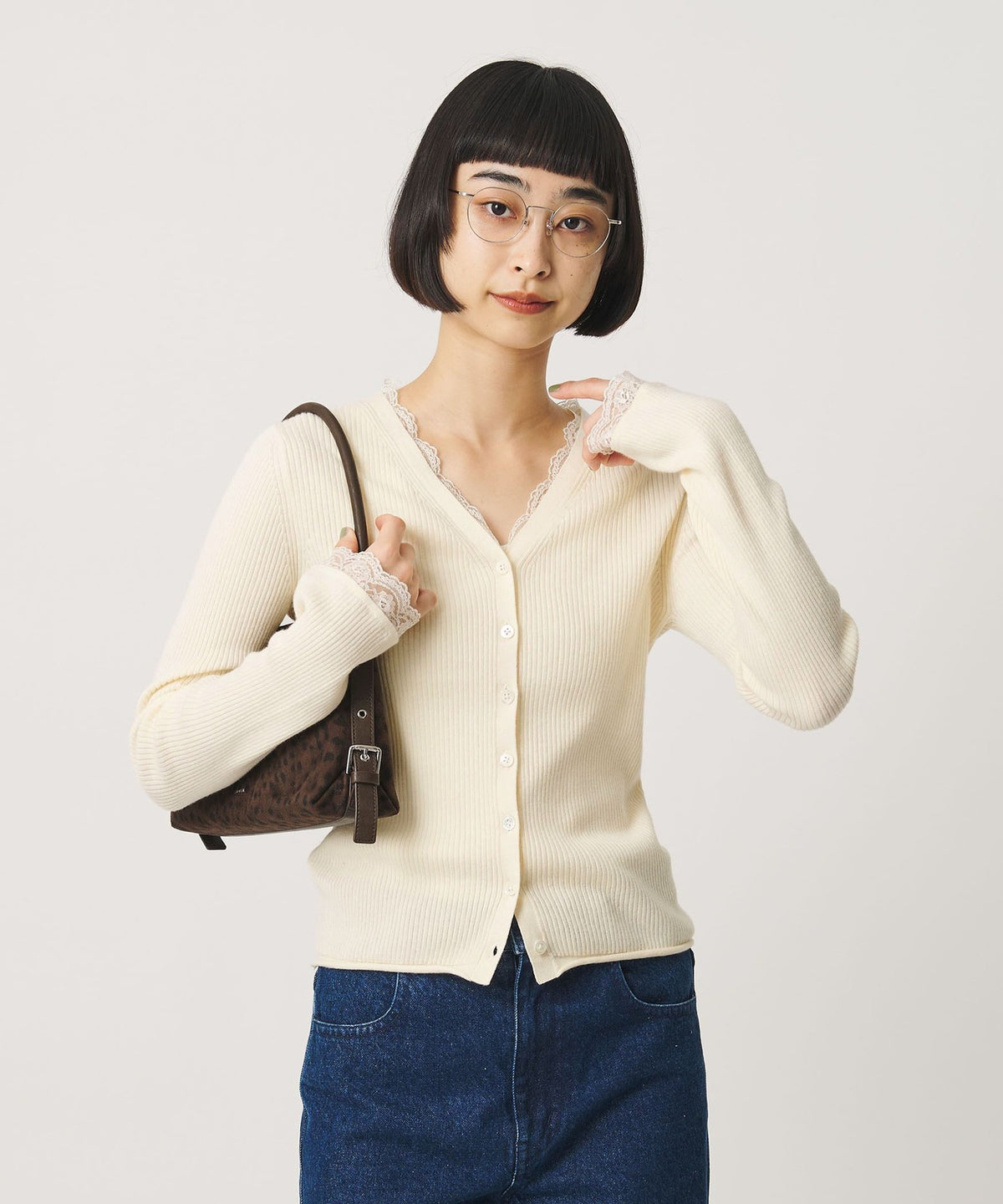 16281000053-d05.jpg