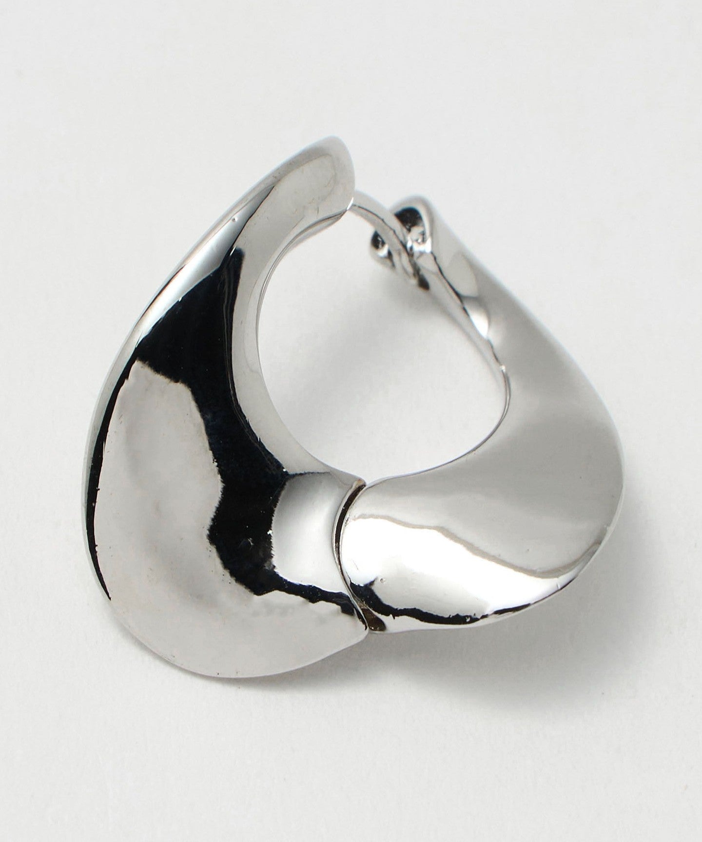 17336000025-d06.jpg