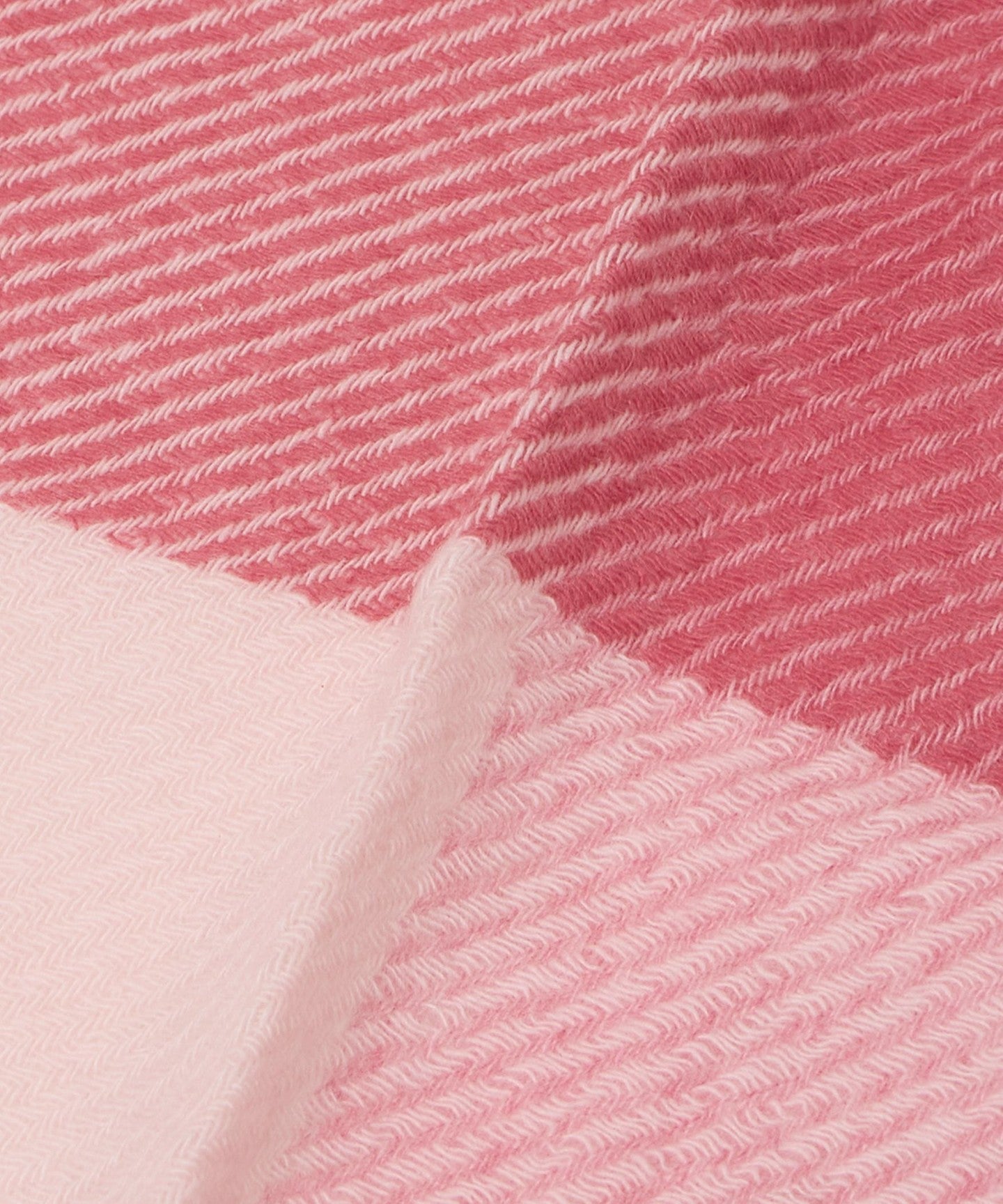 17365000009-d06.jpg