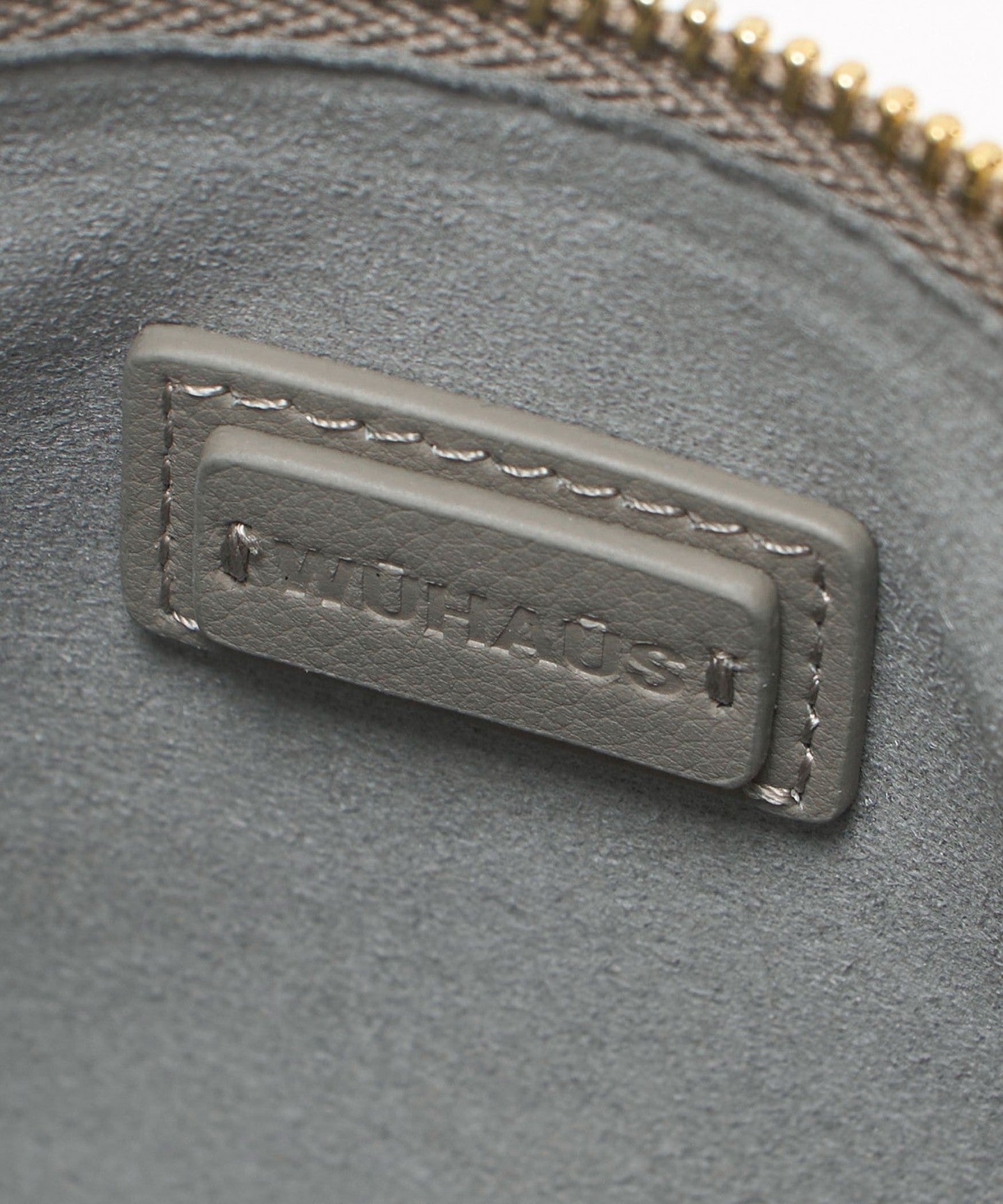 18324000020-d16.jpg