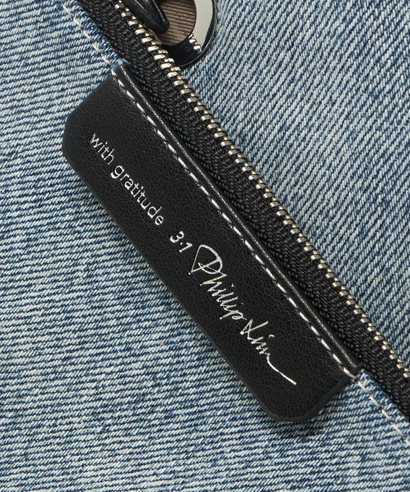 18324000037-d09.jpg