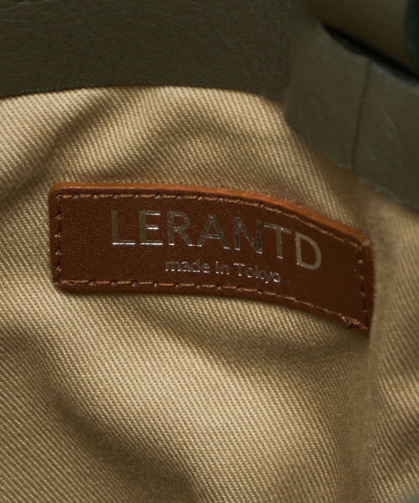18325000015-d07.jpg