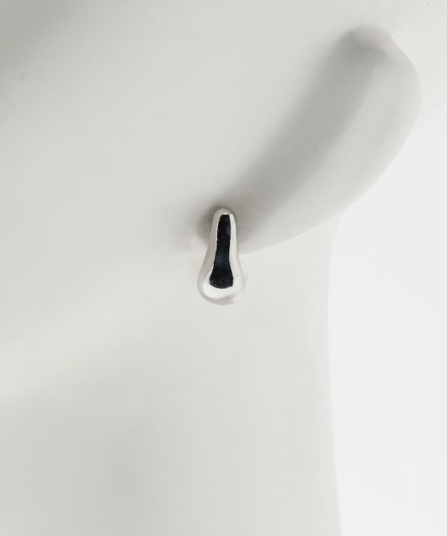 18336000008-d09.jpg