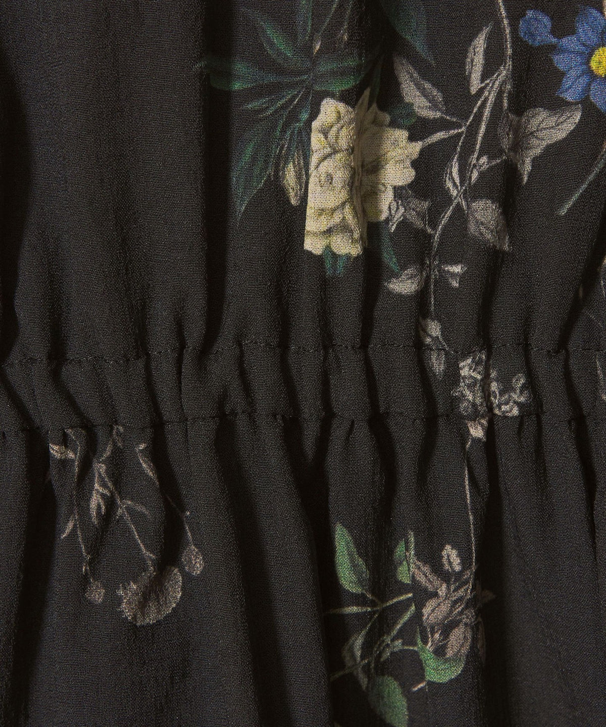 <EMMEL REFINES> EM Floral Print Gathered Puff Sleeve Dress