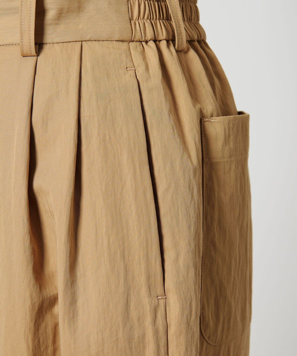 <conte> Tuck Easy Wide-Leg Pants