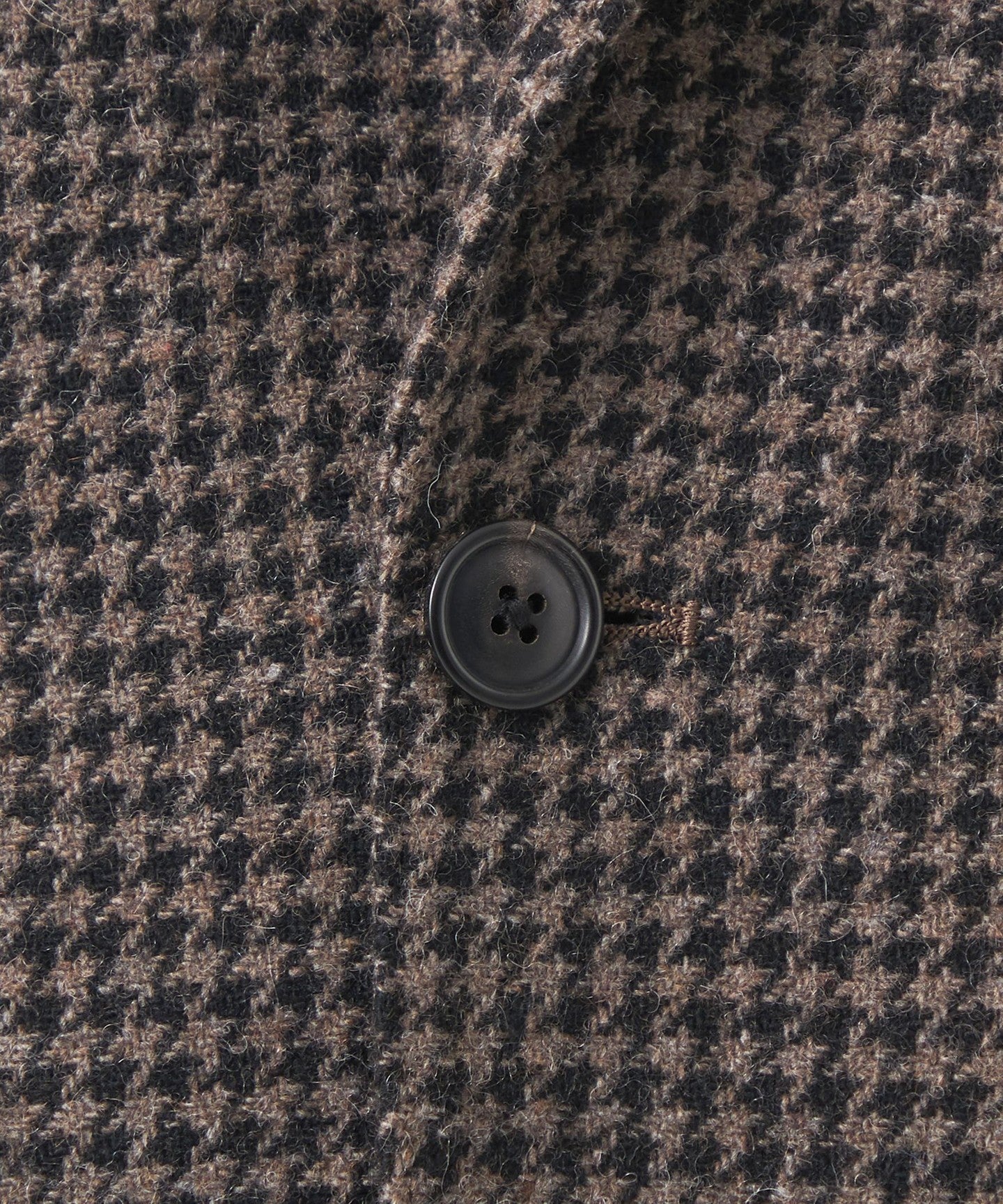31221421517-d15.jpg