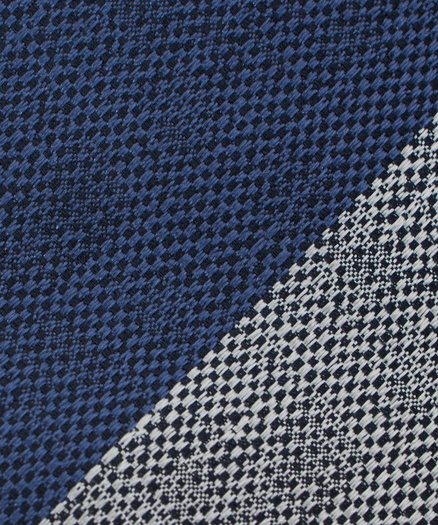 31344000015-d03.jpg