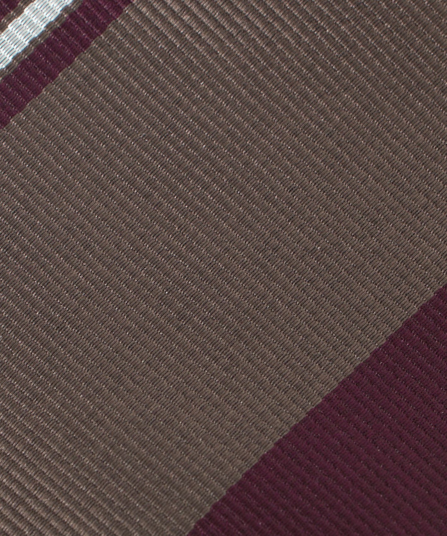 31346000045-d05.jpg
