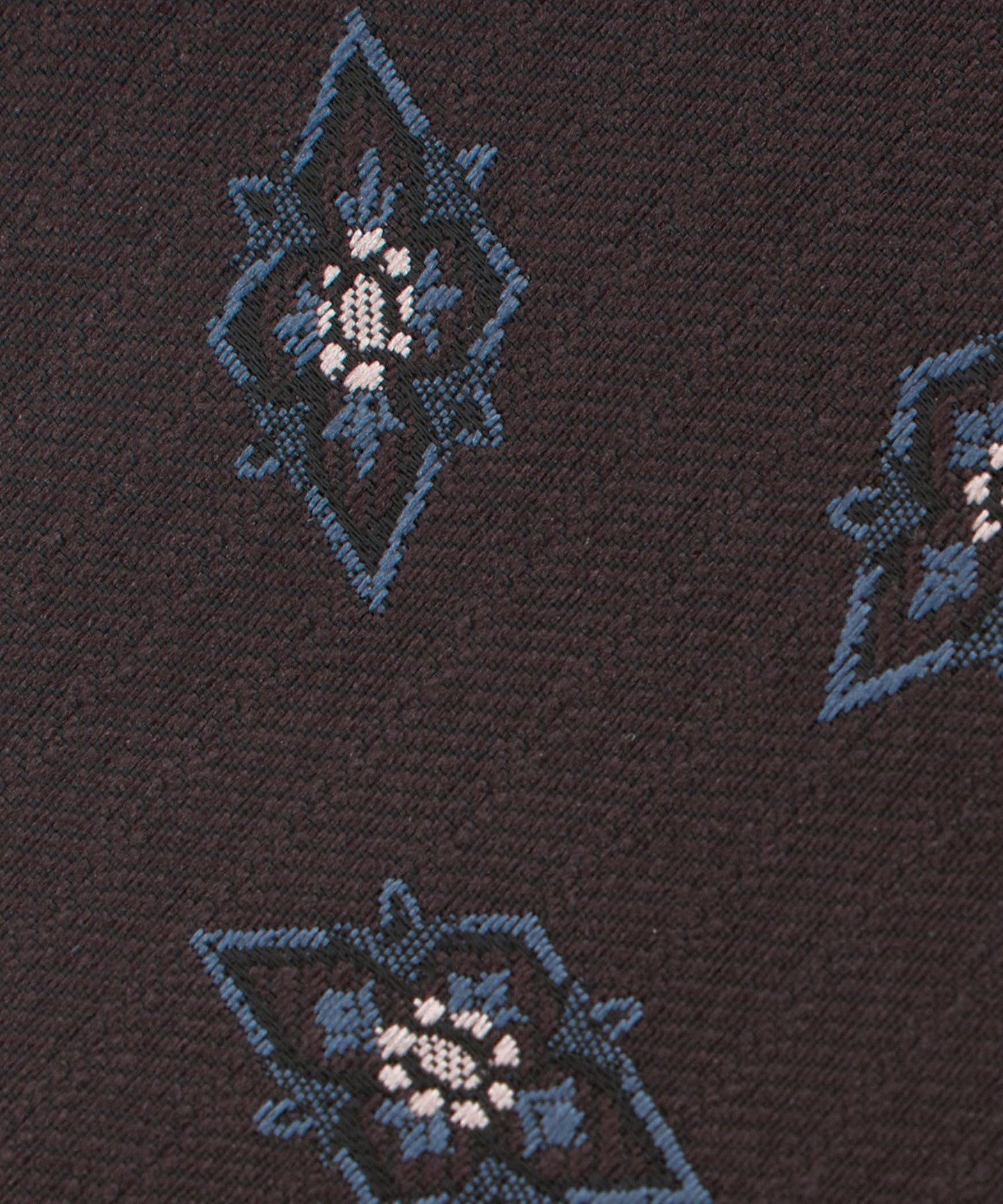 31346000049-d05.jpg