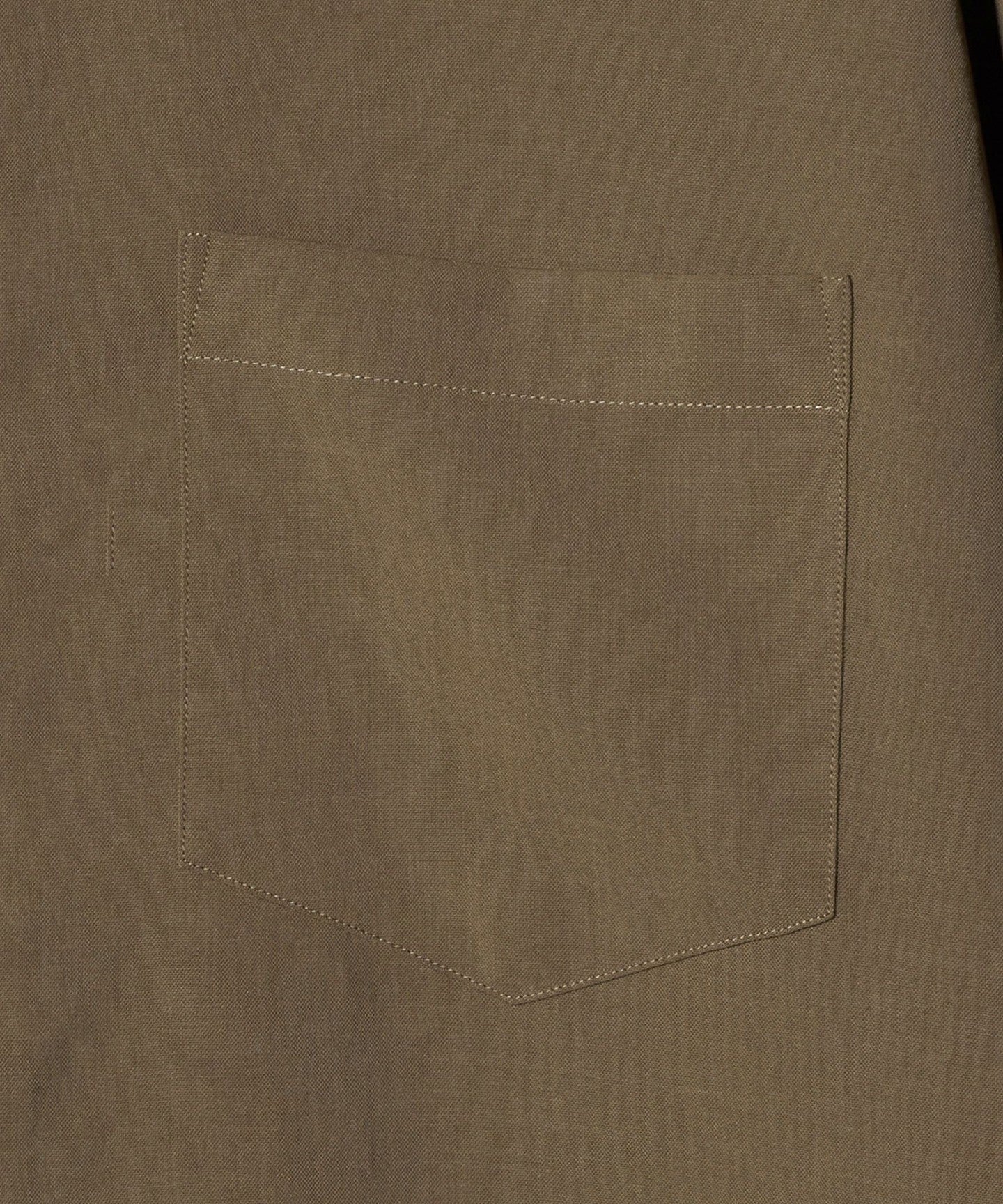 32111000042-d20.jpg