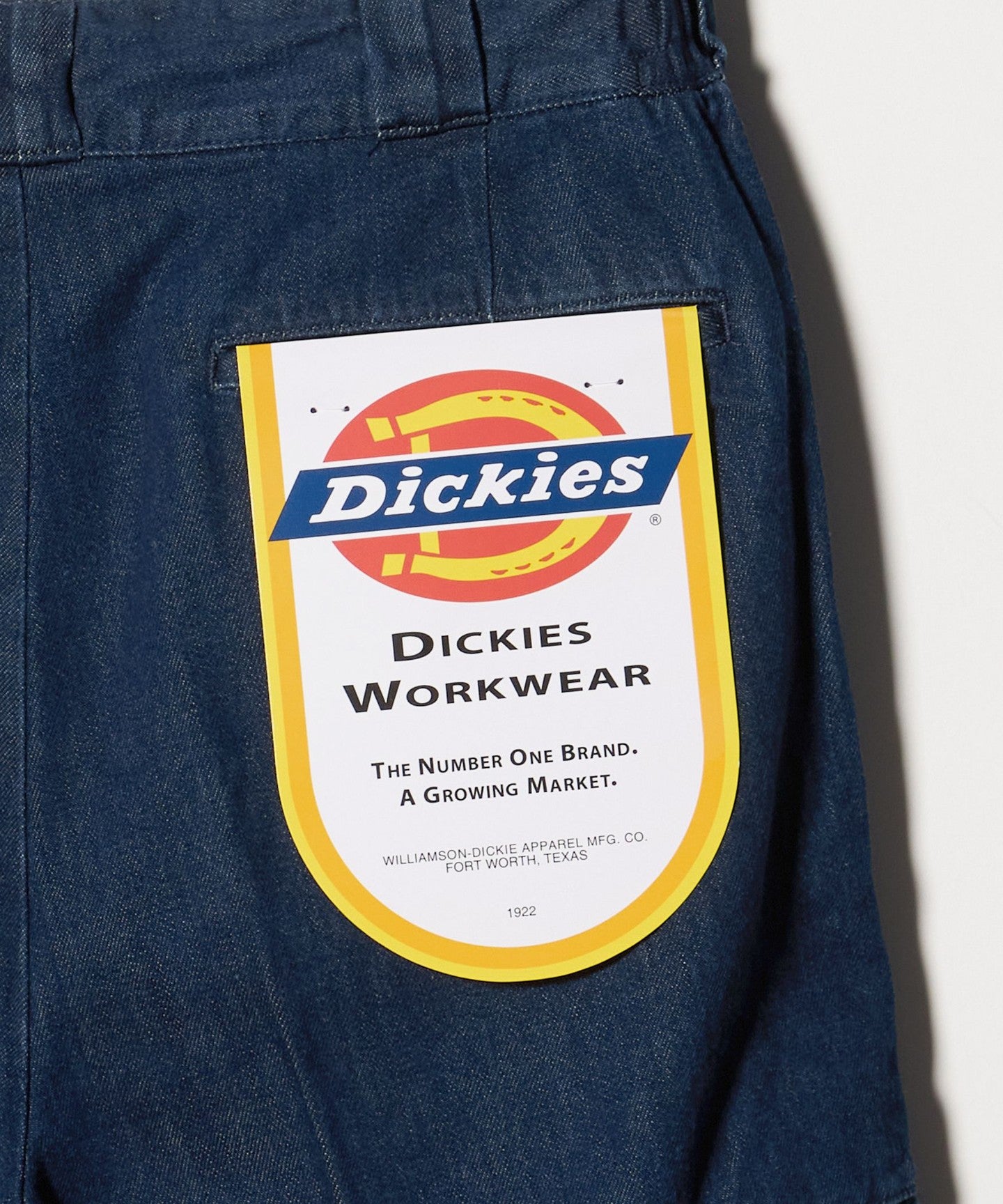 32194000021-d09.jpg