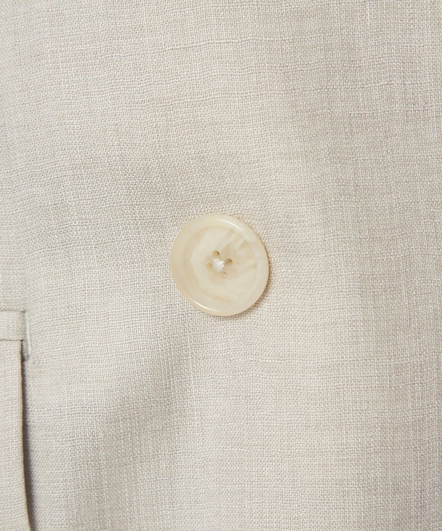 35221000031-d45.jpg