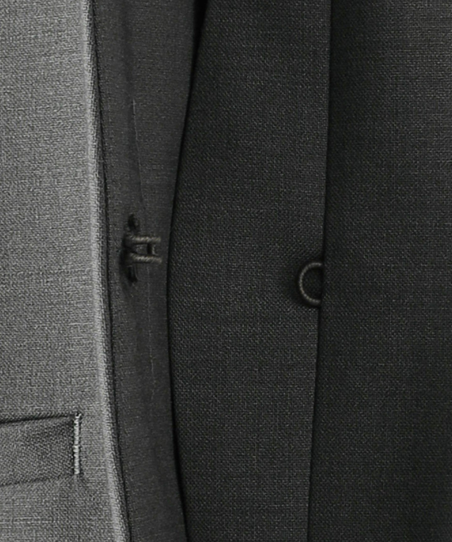 35221381667-d28.jpg