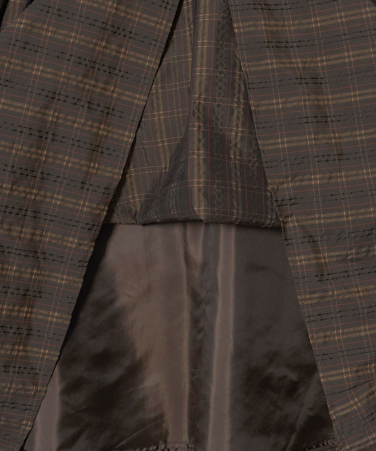 35241000021-d27.jpg