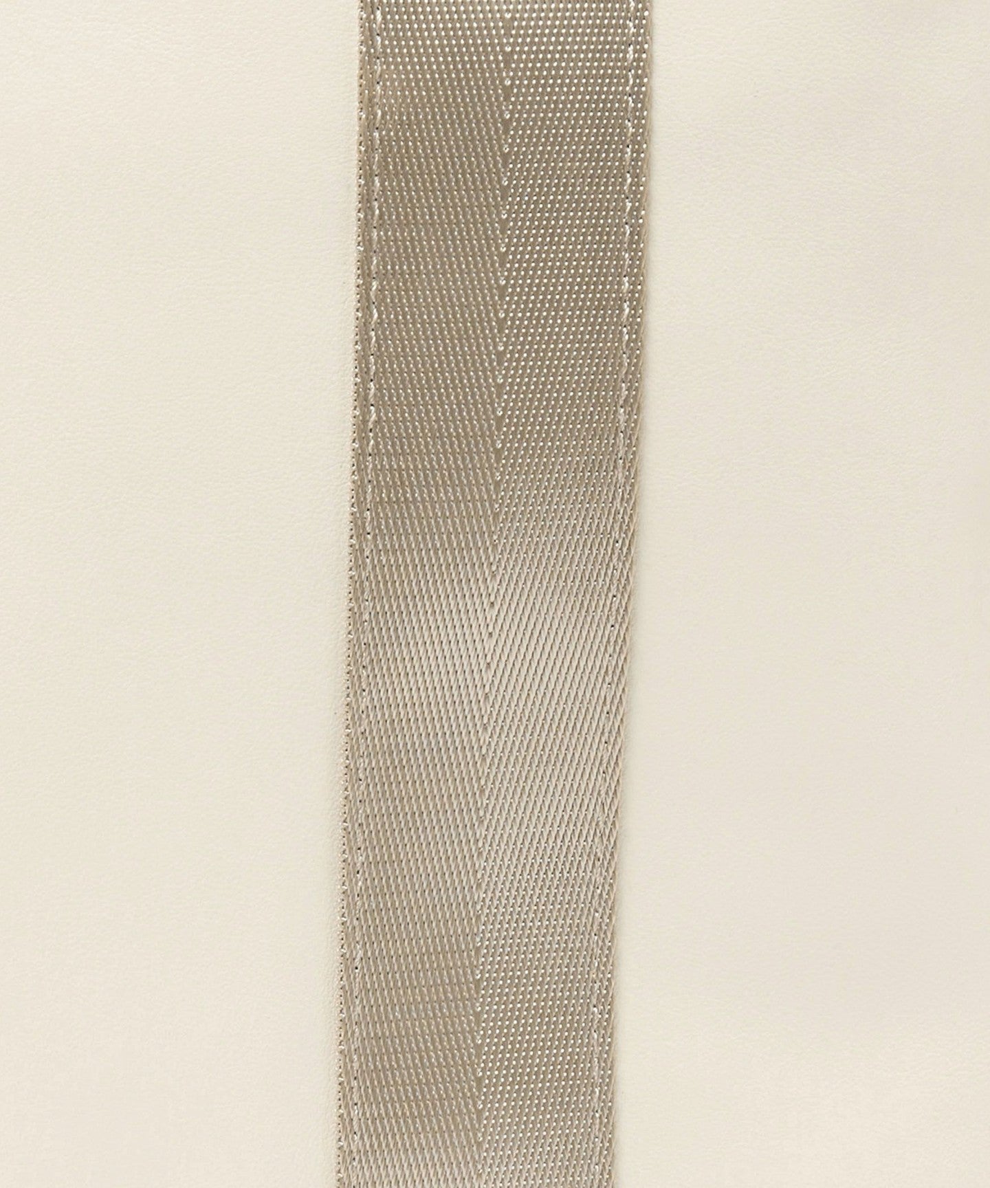 35326000005-d18.jpg