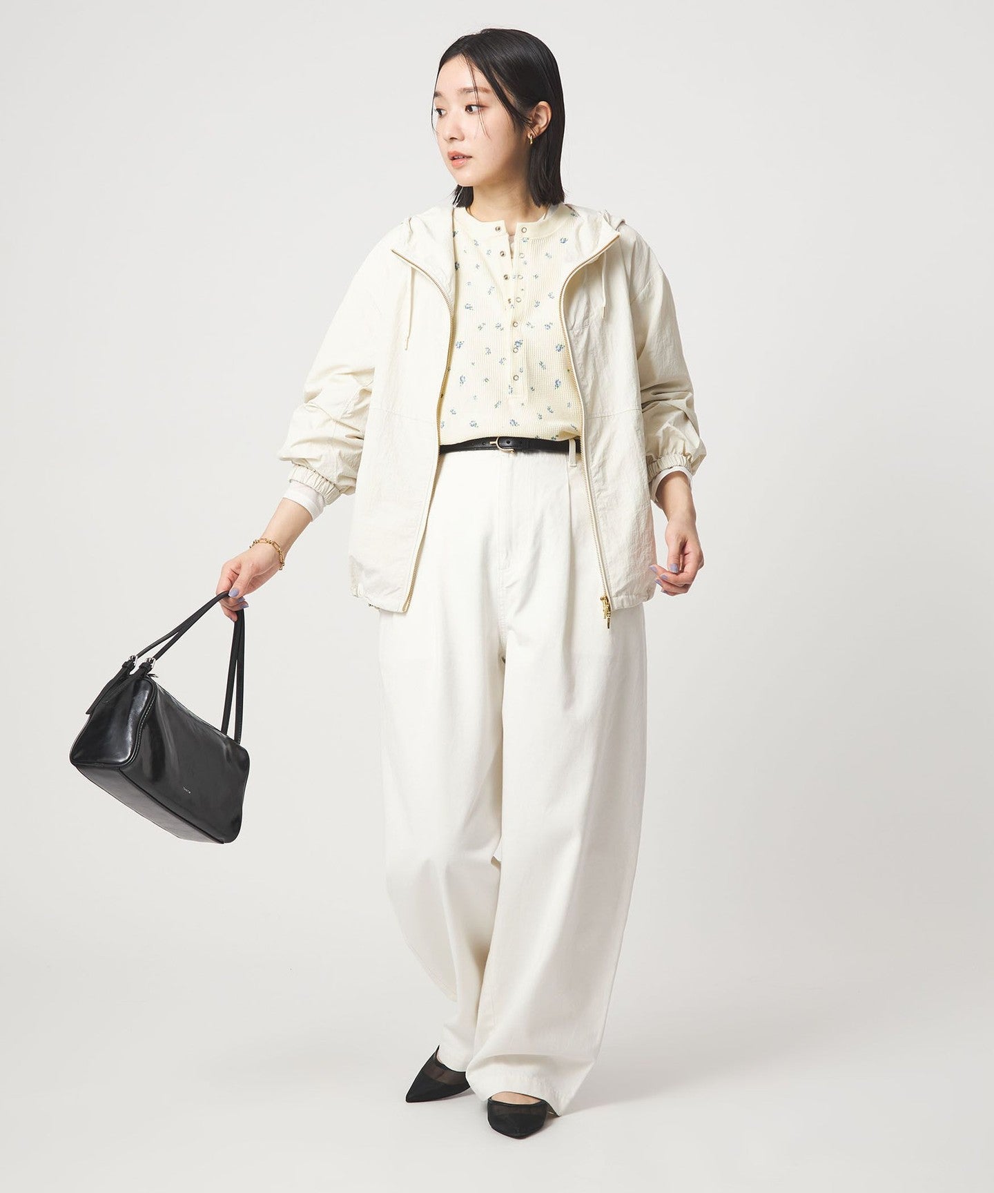 36121000052-d06.jpg
