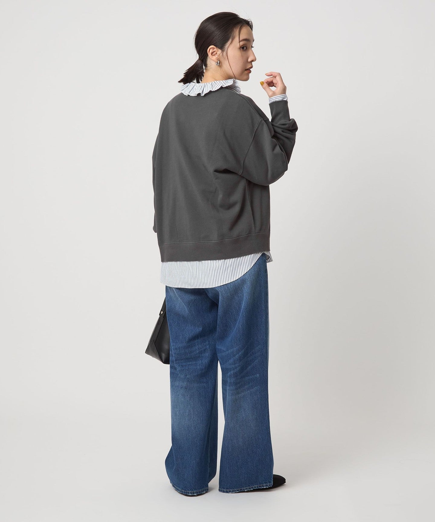 36126000005-d07.jpg