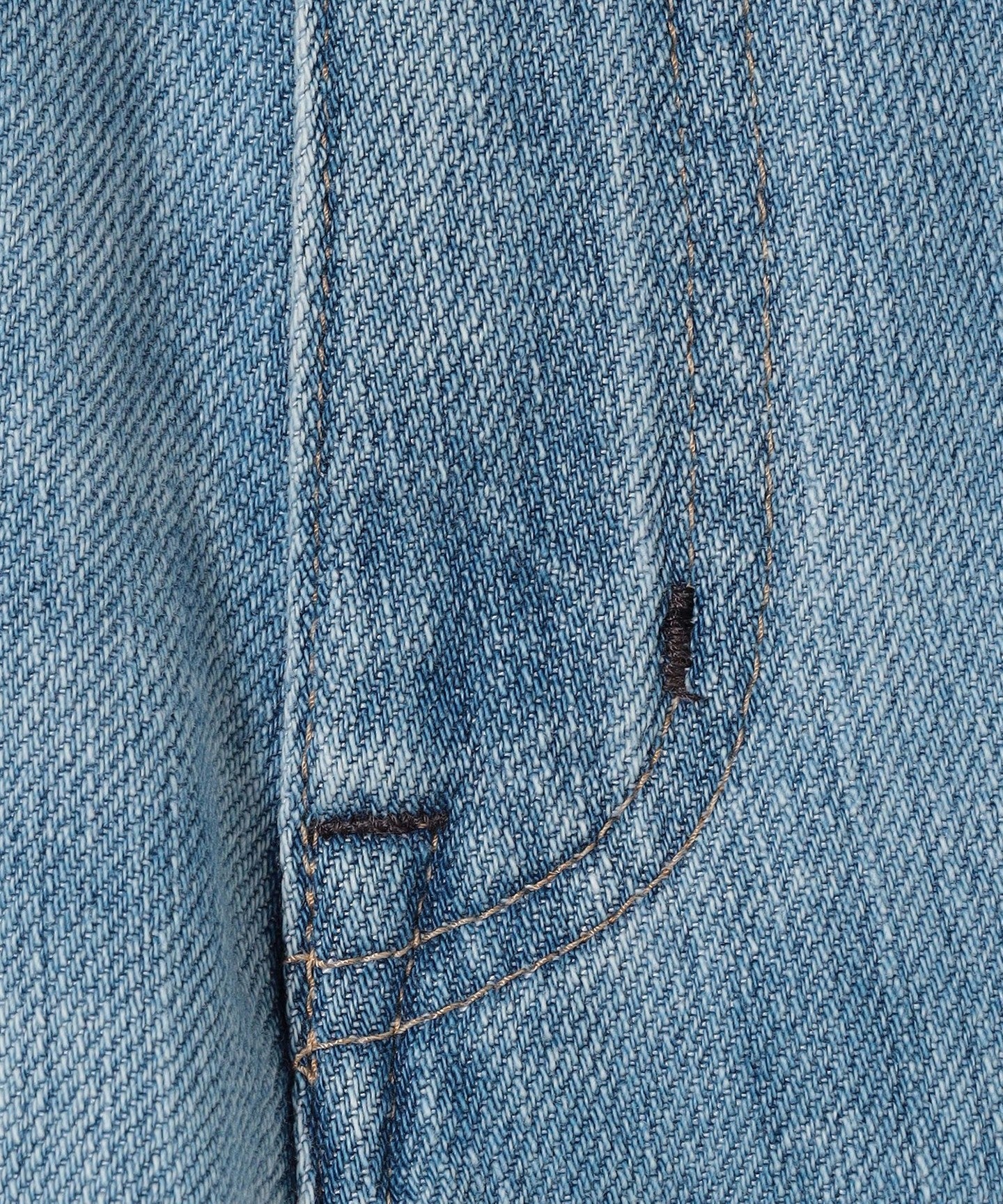 36144992815-d19.jpg