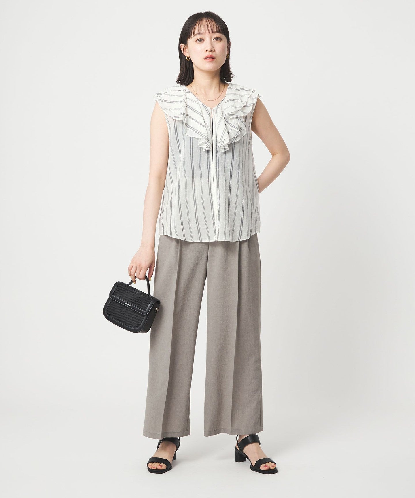 36161000011-d04.jpg