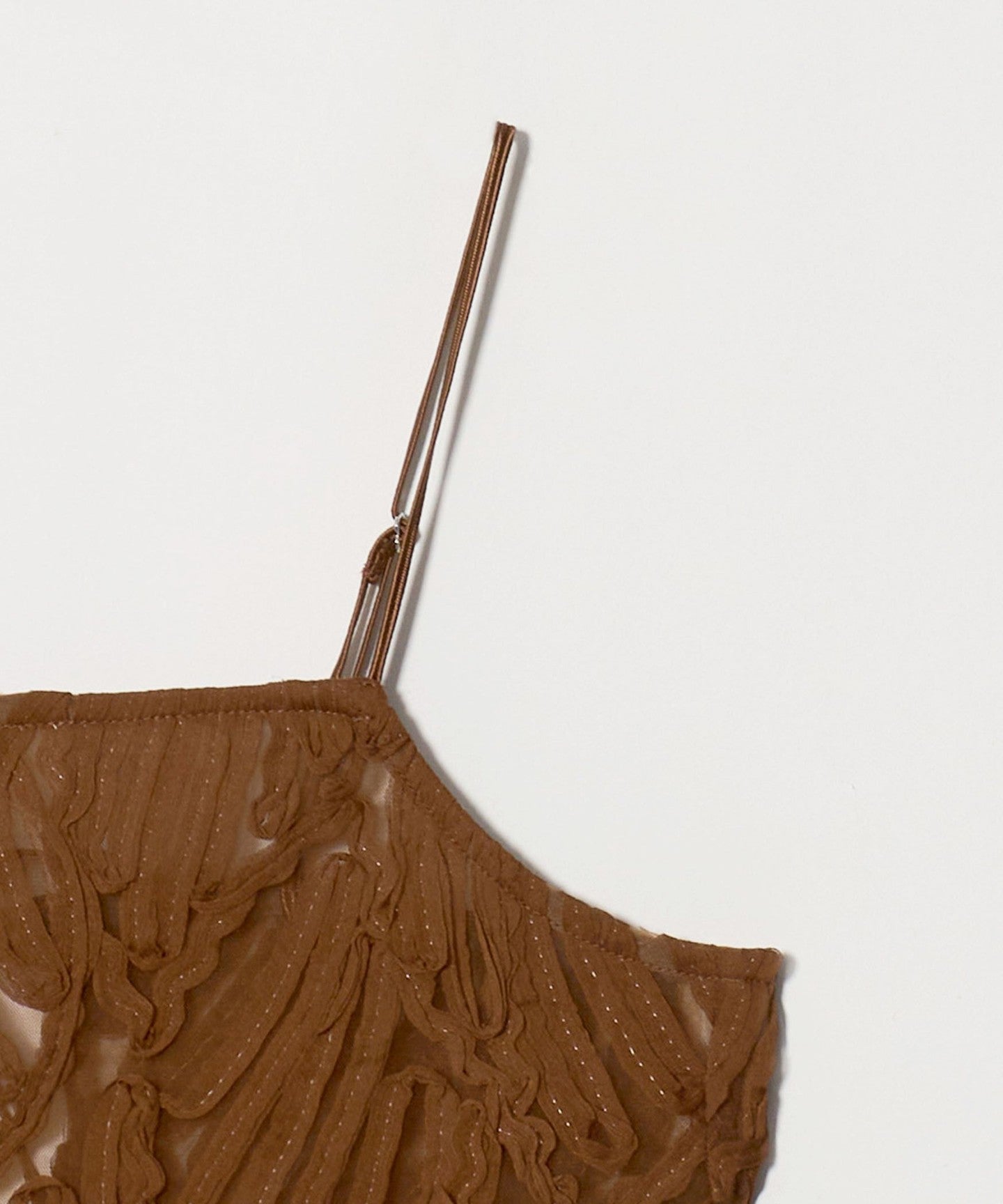 36166000007-d03.jpg
