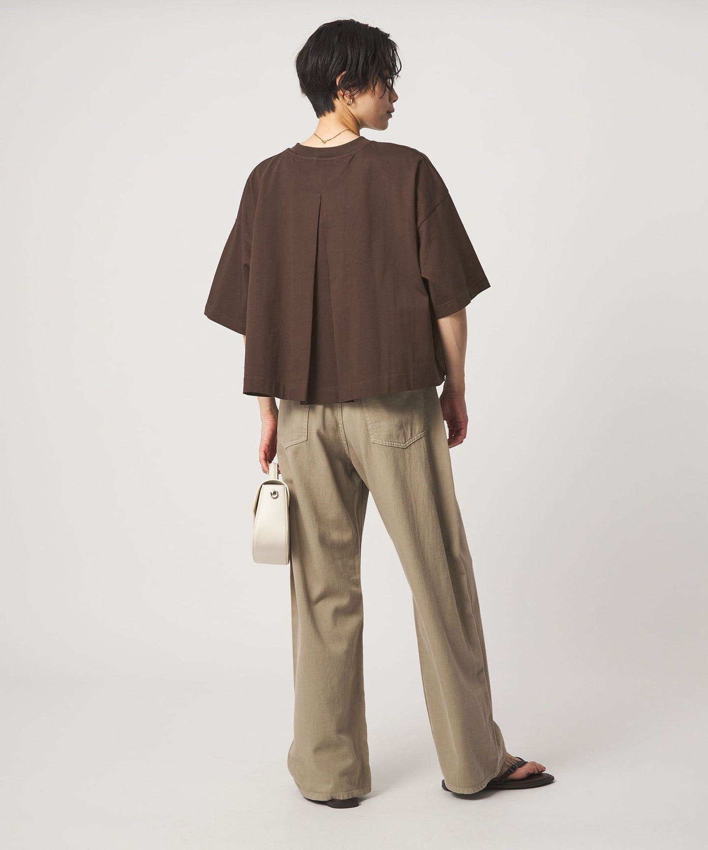 36176000016-d06.jpg