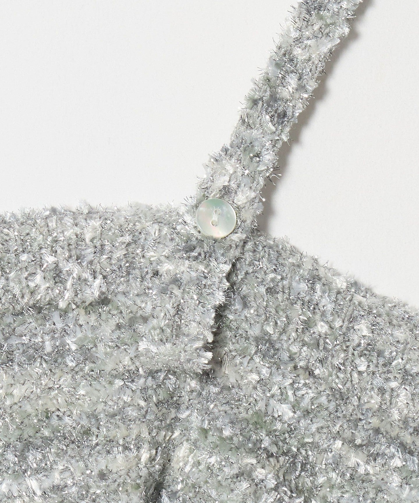 36181000027-d16.jpg