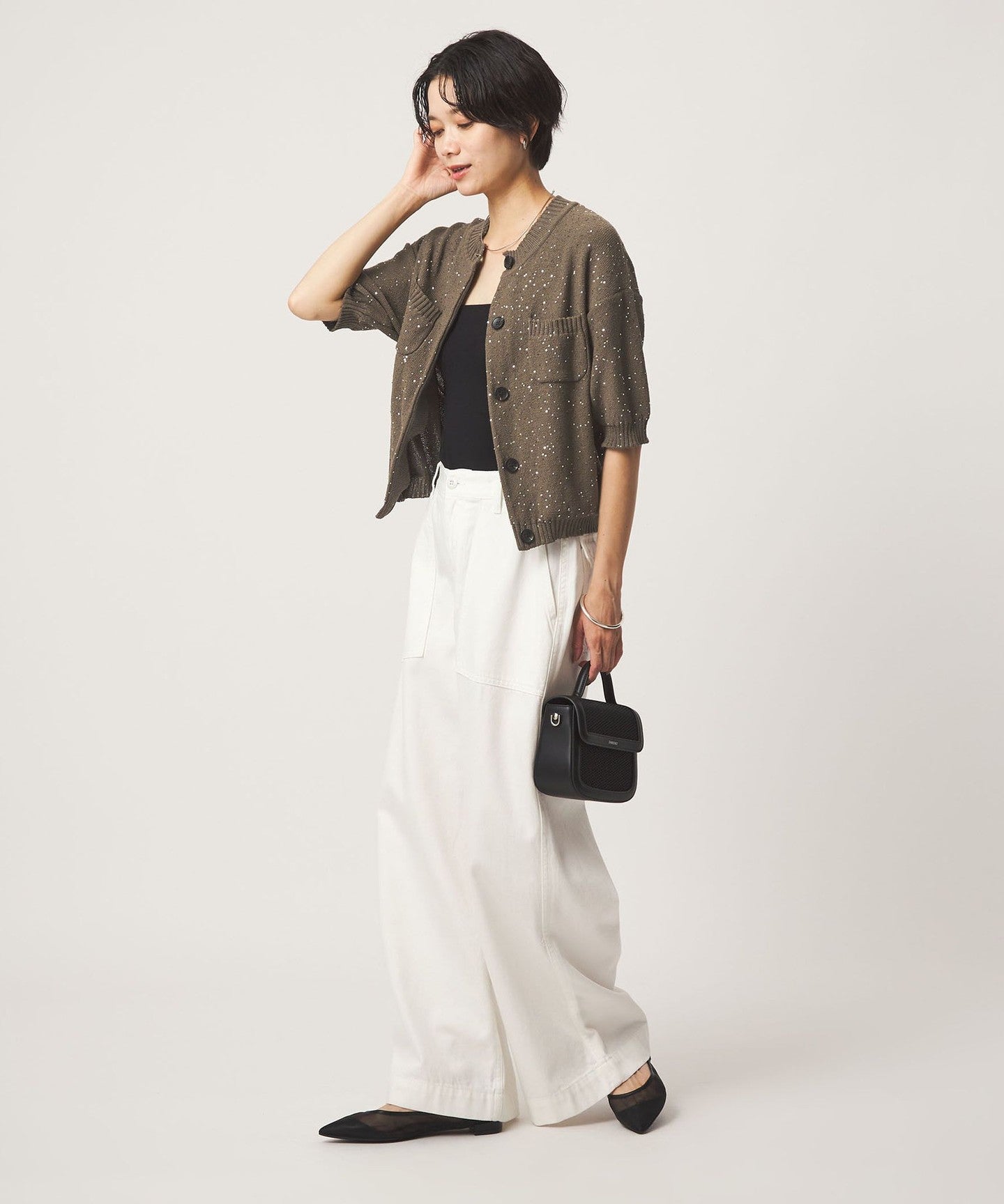 36281000025-d05.jpg