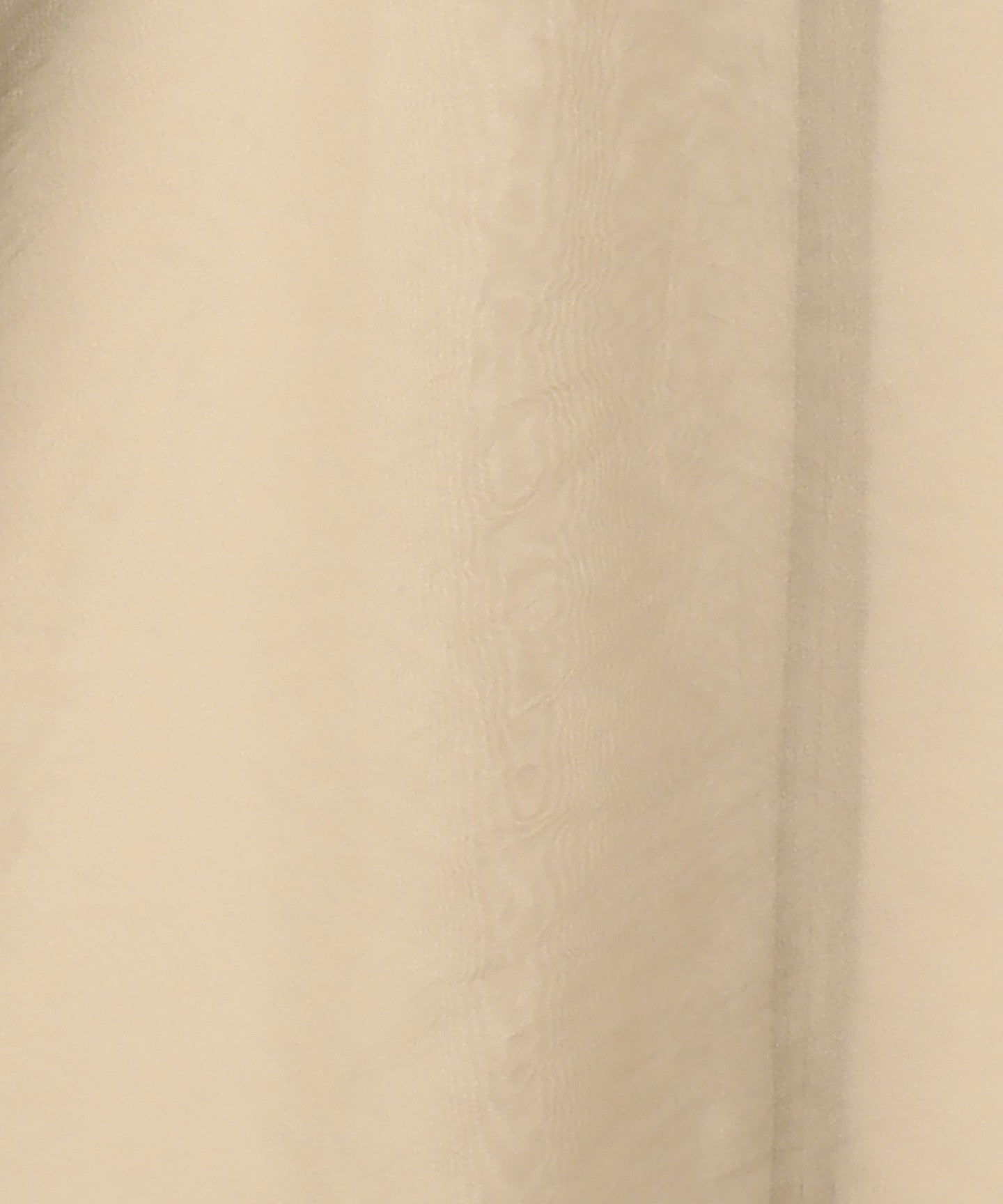 42116990050-d30.jpg