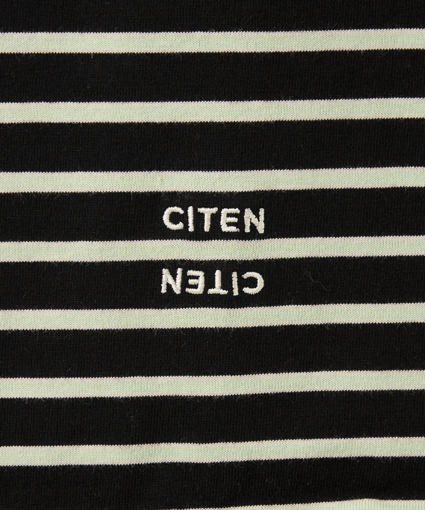 42121990114-d14.jpg
